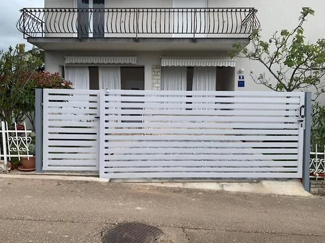 아파트 Seafront Jadri