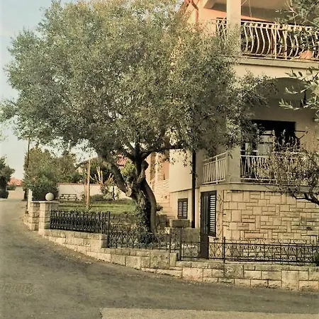 شقة Seafront Jadri